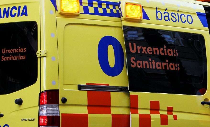 Una ambulancia del Servicio de Urxencias Sanitarias
