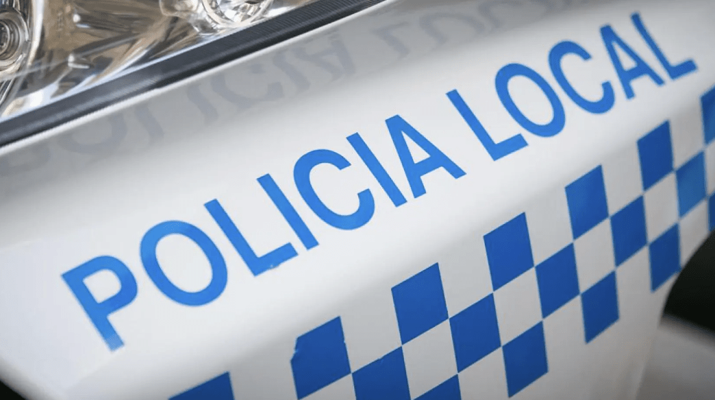 La Policía Local de Santiago.