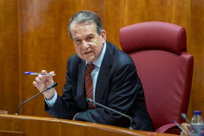 En unas declaraciones enviadas a los medios, Abel Caballero ha afirmado que "el estadio de Balaídos y Vigo" son "sede del mundial" y ha asegurado que la retirada de Málaga, de la que no se "alegra", "acaba de trastocar todo lo que hicieron Rueda y Louzán para que Vigo no fuera sede del mundial"