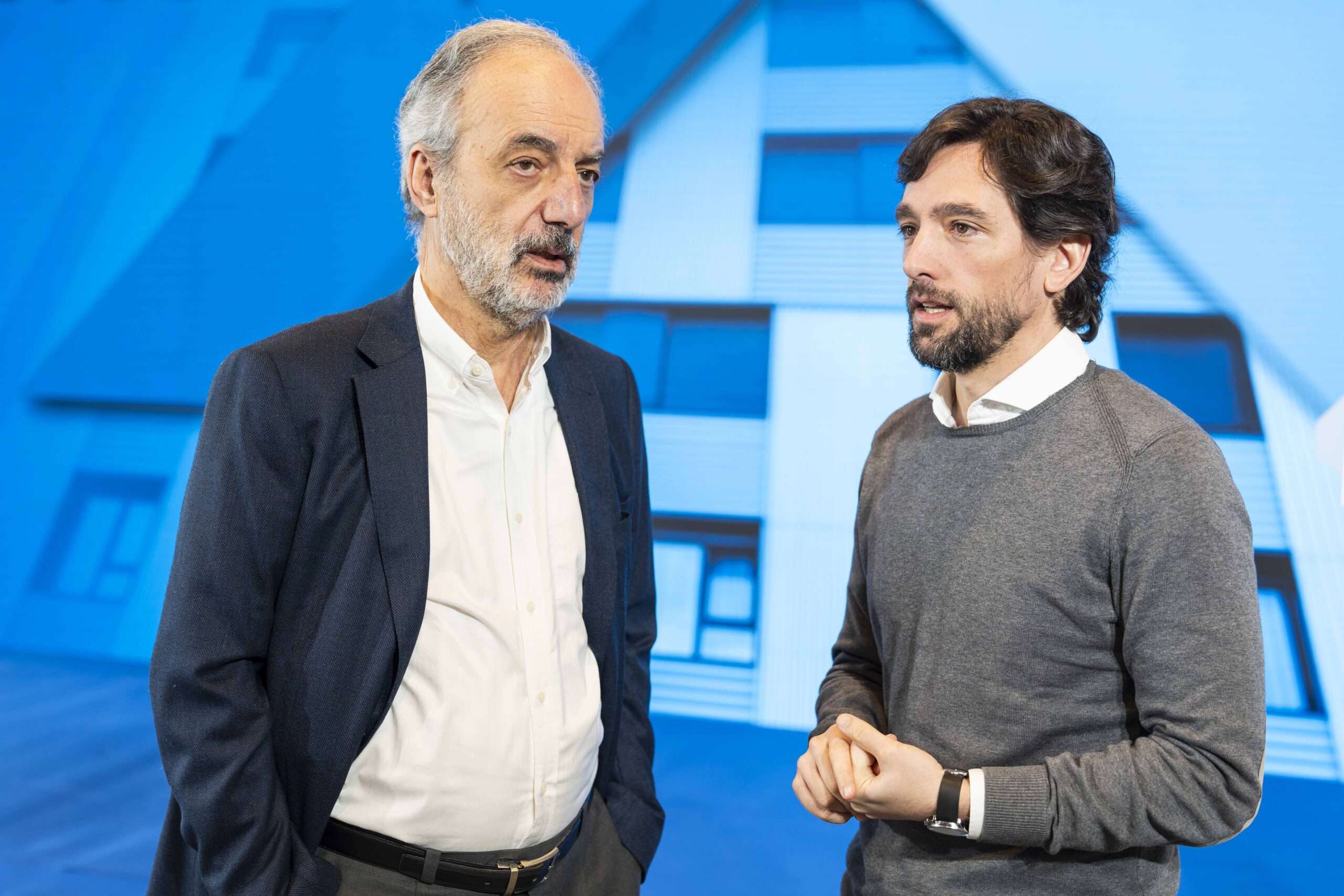 Francisco Millán Mon y Adrián Vázquez, en el pleno del Parlamento Europeo