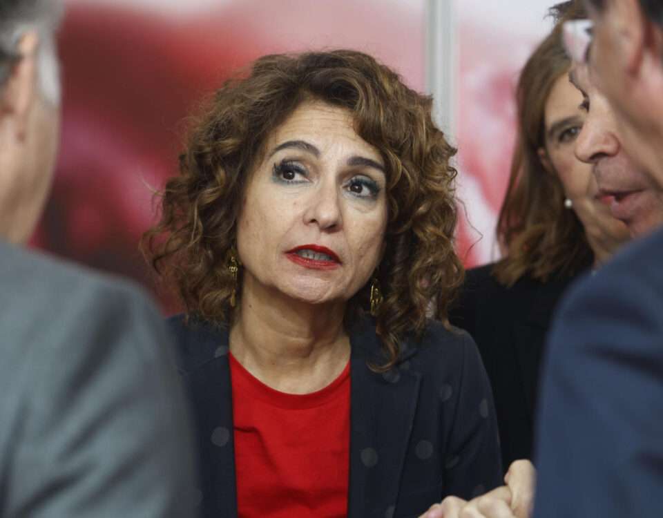 La vicepresidenta primera del Gobierno y ministra de Hacienda, María Jesús Montero, visita este sábado la Feria del Jamón de Bellota 100 % Ibérico Denominación de Origen Protegida (DOP) Los Pedroches. EFE/Salas